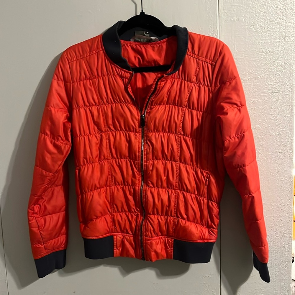 Athleta red puffer jacket size medium